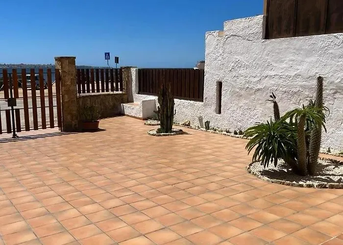 - Punta Palermo Dom wakacyjny